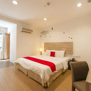 https://reddoorz-plus-victoria-street.singapore-best-hotels.net